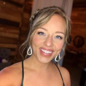 Meet your Posher, Makenzee